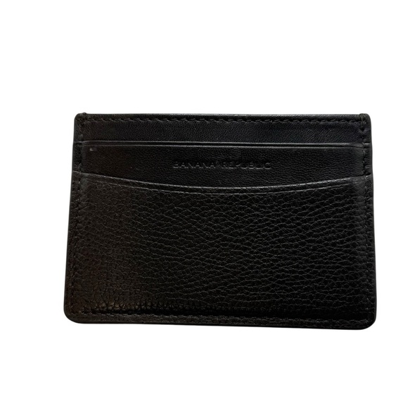 Banana Republic Classic pebbled leather card case. - Picture 1 of 3